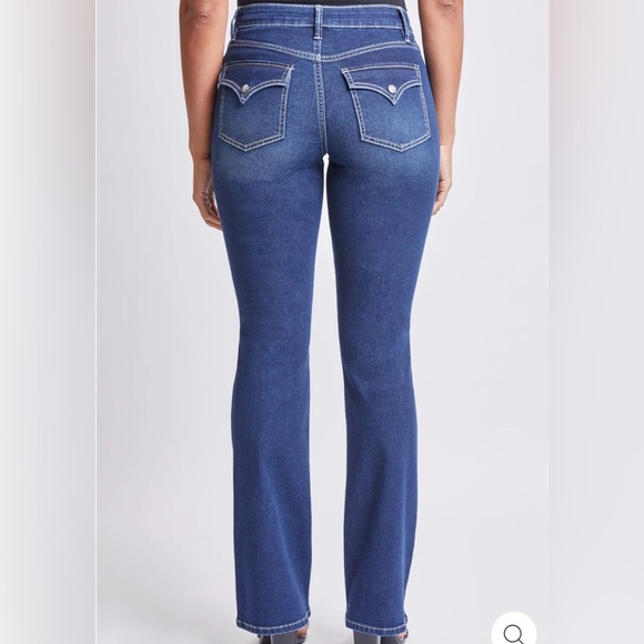 YMI Flare Jeans Women’s 3/26 Medium Wash Denim Back Flap Button Pockets - Picture 4 of 16